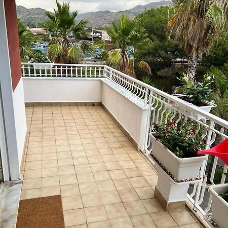 גיארדיני נאקסוס Relaxing Apartments מראה חיצוני תמונה