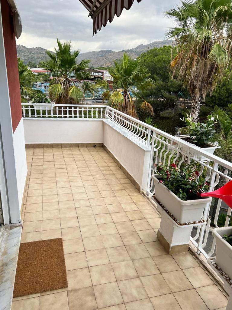 גיארדיני נאקסוס Relaxing Apartments מראה חיצוני תמונה