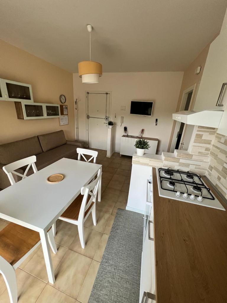 גיארדיני נאקסוס Relaxing Apartments מראה חיצוני תמונה